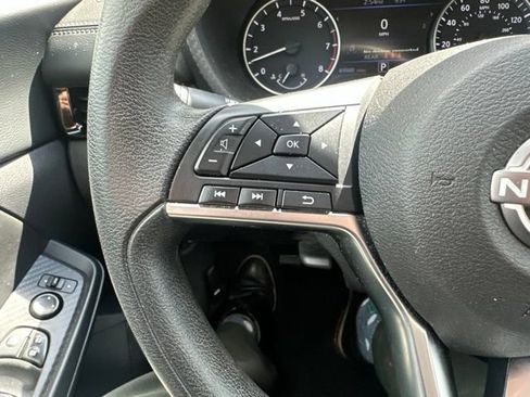 Used 2024 Nissan Sentra SV FWD image 13