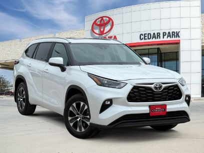 Used 2026 Toyota Highlander XLE