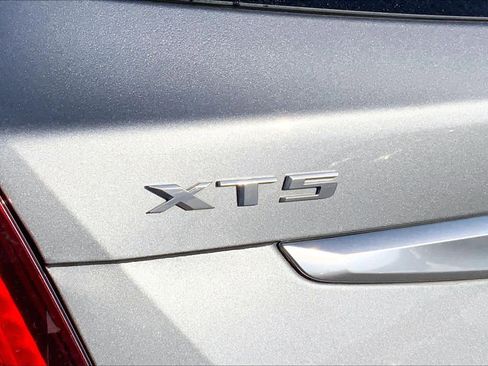 Used 2024 Cadillac XT5 Premium Luxury image 10