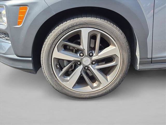 Used 2020 Hyundai Kona Limited FWD image 12