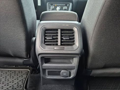 Used 2020 Volkswagen Tiguan S FWD image 16