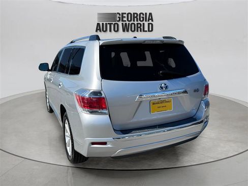 Used 2013 Toyota Highlander Limited image 3