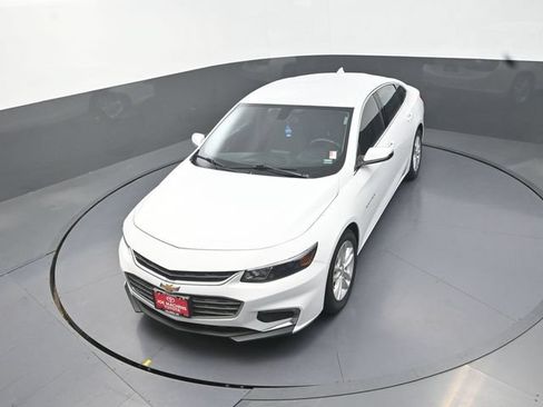Used 2016 Chevrolet Malibu LT FWD image 25