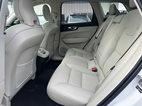 Used 2025 Volvo XC60 B5 Plus w/ Protection Package Premier image 15
