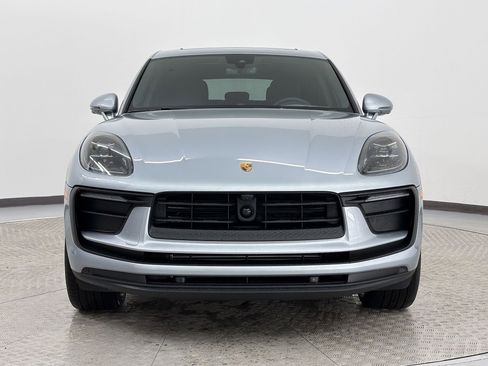 New 2026 Porsche Macan image 6