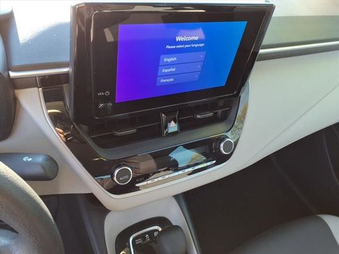 Certified 2024 Toyota Corolla LE image 30