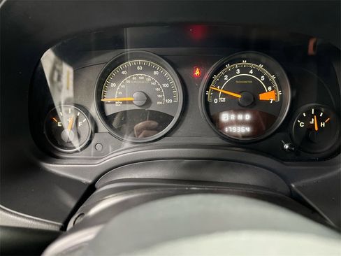 Used 2015 Jeep Patriot Sport w/ Tire & Wheel Group image 11