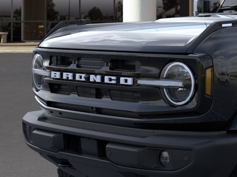 New 2025 Ford Bronco Outer Banks AWD/4WD image 19
