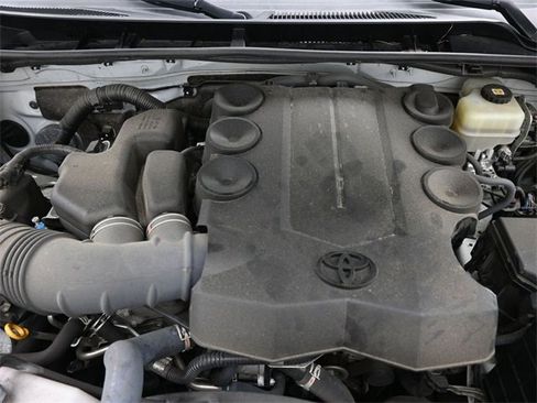 Used 2021 Toyota 4Runner SR5 Premium w/ Moonroof Package image 29