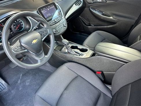 Used 2024 Chevrolet Malibu LT image 10