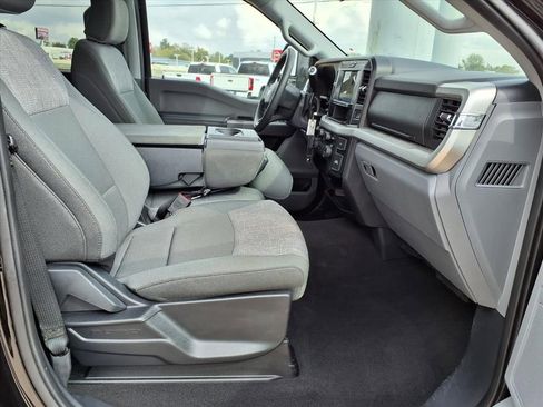 Used 2025 Ford F250 XLT image 10