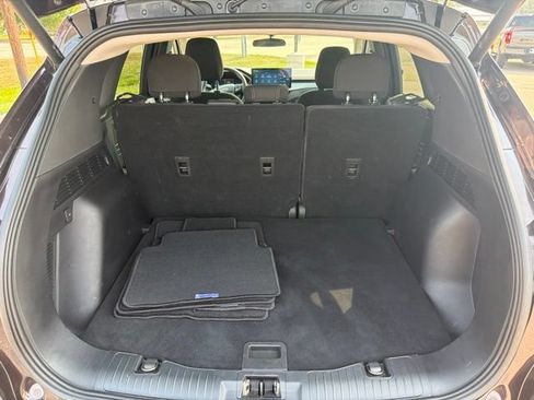Used 2023 Ford Escape Active w/ Tech Pack #2 AWD/4WD image 18