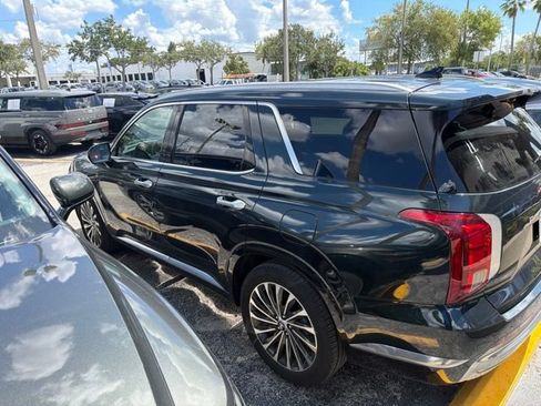 Used 2025 Hyundai Palisade Calligraphy AWD/4WD image 6