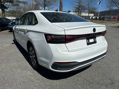 Used 2025 Volkswagen Jetta S image 7