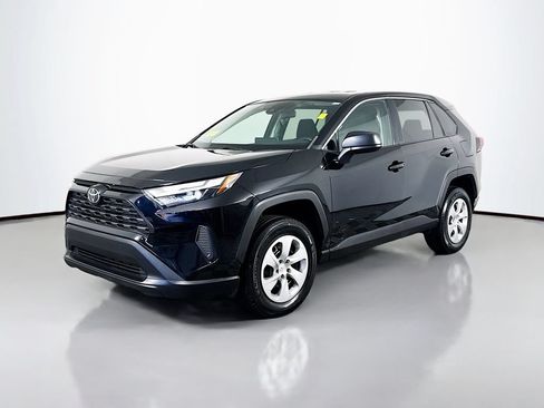 Used 2023 Toyota RAV4 LE AWD/4WD image 2