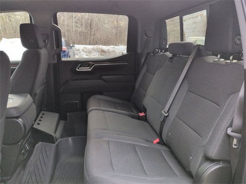 Used 2024 Chevrolet Silverado 1500 LT w/ Z71 Off-Road Package image 24