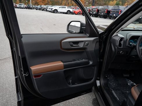New 2025 Ford Bronco Sport Outer Banks w/ Outer Banks Tech Package+ AWD/4WD image 16
