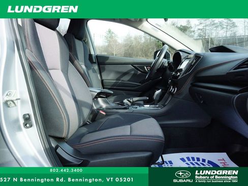 Used 2022 Subaru Crosstrek 2.0i Premium image 10