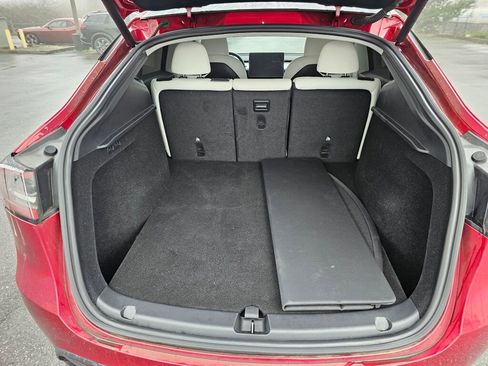 Used 2024 Tesla Model Y Performance image 18