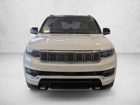 Used 2024 Jeep Grand Wagoneer Series III w/ Rear Seat Video Group 1 AWD/4WD image 3