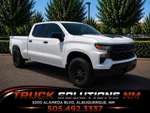 Used 2023 Chevrolet Silverado 1500 Custom Trail Boss AWD/4WD image 1