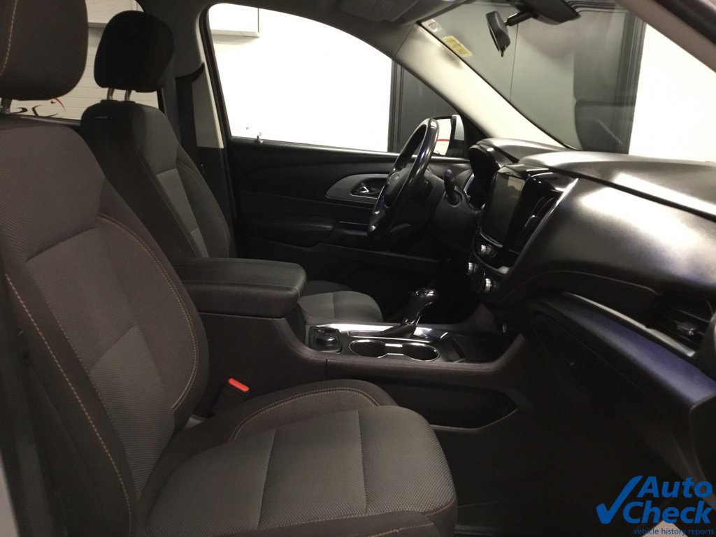 Used 2018 Chevrolet Traverse LT AWD/4WD image 38