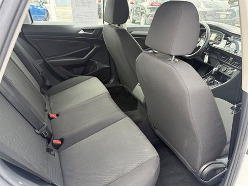 Used 2019 Volkswagen Jetta S image 36
