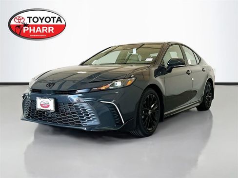 New 2026 Toyota Camry SE FWD image 1