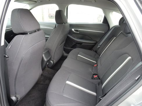 Used 2023 Hyundai Sonata SEL image 14