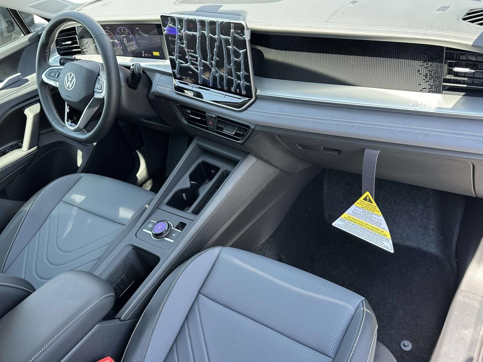 New 2026 Volkswagen Tiguan SE AWD/4WD image 12