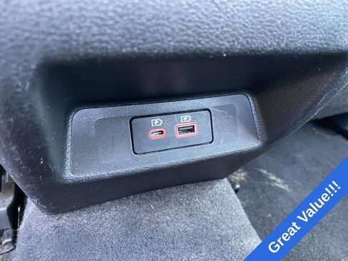 Used 2023 Nissan Altima 2.5 SV FWD image 12