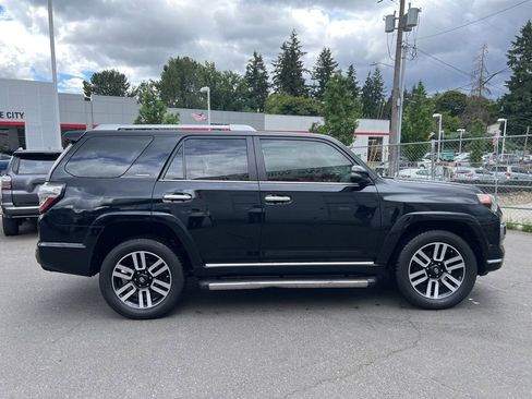 Used 2017 Toyota 4Runner Limited AWD/4WD image 3