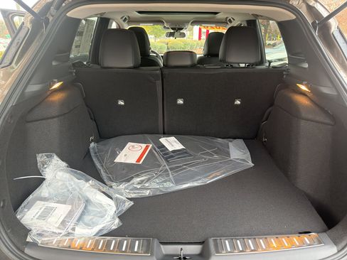 New 2026 Nissan Kicks SR w/ SR Premium Package image 32