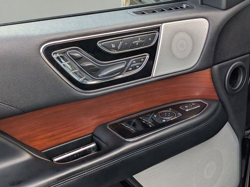 Used 2020 Lincoln Navigator L Reserve w/ Equipment Group 208A Reserve image 17