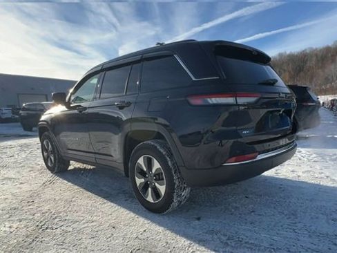 Used 2022 Jeep Grand Cherokee Limited 4xe w/ Luxury Tech Group II image 6