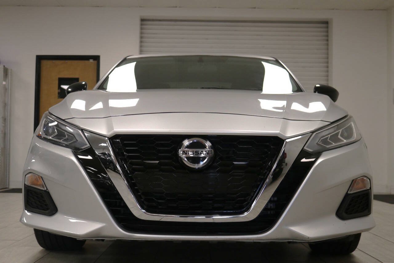 Used 2019 Nissan Altima 2.5 SR AWD/4WD image 4