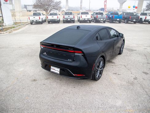 Certified 2024 Toyota Prius XLE image 7