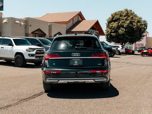 Used 2023 Audi Q5 2.0T Premium w/ Convenience Package AWD/4WD image 6