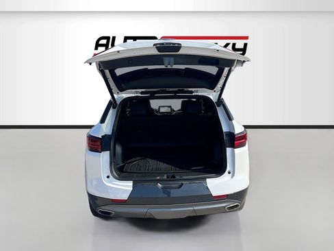 Used 2025 Chevrolet Blazer Premier w/ LPO, Black Sport Package image 27