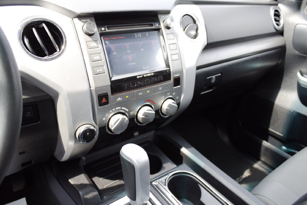 Used 2015 Toyota Tundra SR5 w/ TRD Off Road Package AWD/4WD image 21
