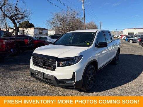 Used 2023 Honda Ridgeline Sport image 3