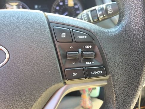 Used 2017 Hyundai Tucson SE w/ SE Popular Package 02 AWD/4WD image 5