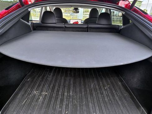 Used 2024 Tesla Model Y Long Range AWD/4WD image 30