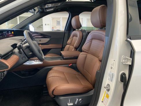 New 2026 Lincoln Nautilus Reserve image 15