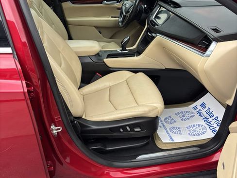 Used 2019 Cadillac XT5 Luxury FWD image 15
