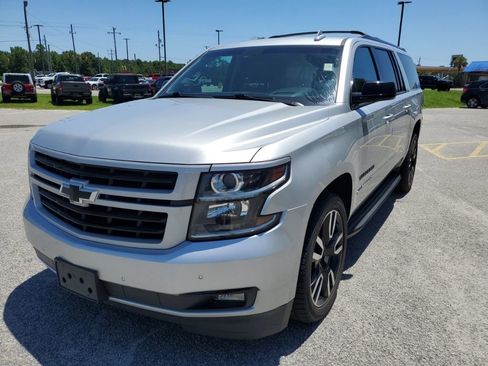 Used 2019 Chevrolet Suburban Premier AWD/4WD image 2
