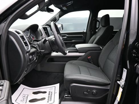 New 2026 RAM 1500 Big Horn w/ Night Edition AWD/4WD image 9