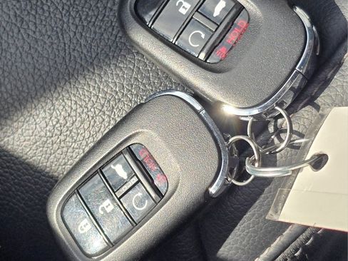 Used 2023 Honda Pilot EX-L image 35
