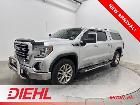Used 2019 GMC Sierra 1500 SLT w/ SLT Premium Package image 3