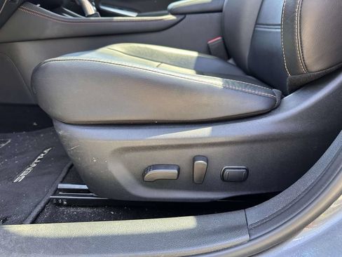 Used 2023 Nissan Sentra SR w/ SR Premium Package FWD image 10